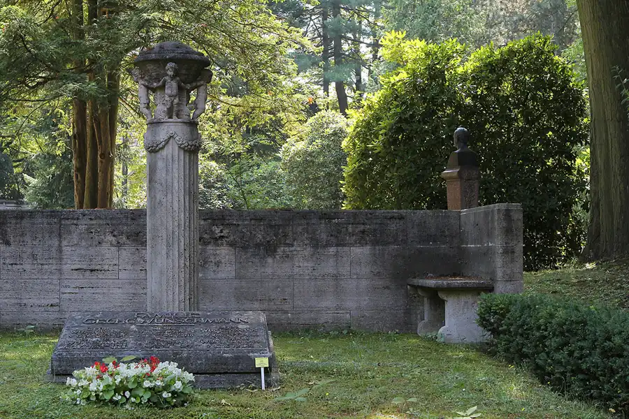 040 | 2013 | Leipzig | Südfriedhof | © carsten riede fotografie