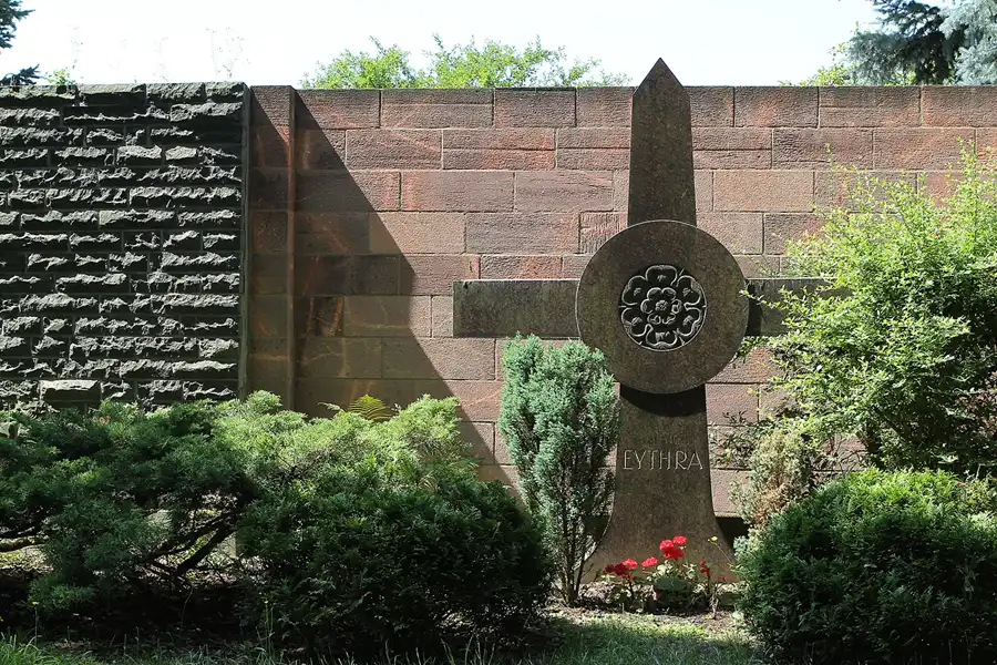 047 | 2013 | Leipzig | Südfriedhof | © carsten riede fotografie