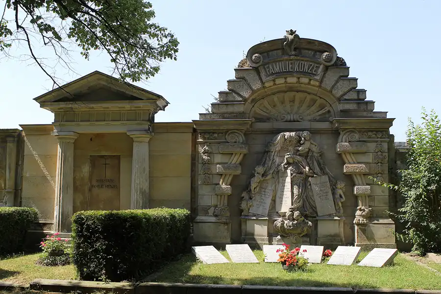 068 | 2013 | Leipzig | Südfriedhof | © carsten riede fotografie