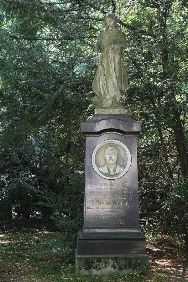 069 | 2013 | Leipzig | Südfriedhof | © carsten riede fotografie