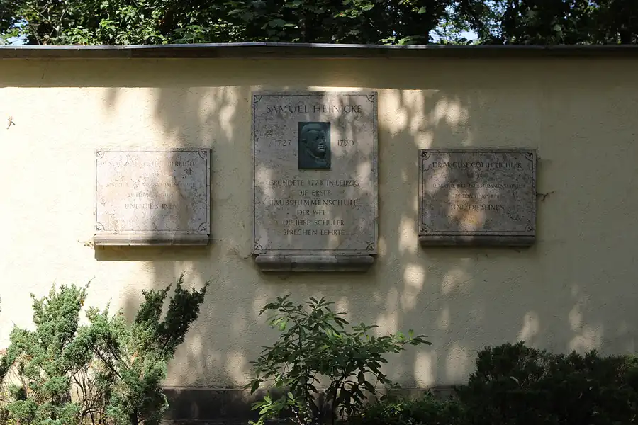 072 | 2013 | Leipzig | Südfriedhof | © carsten riede fotografie