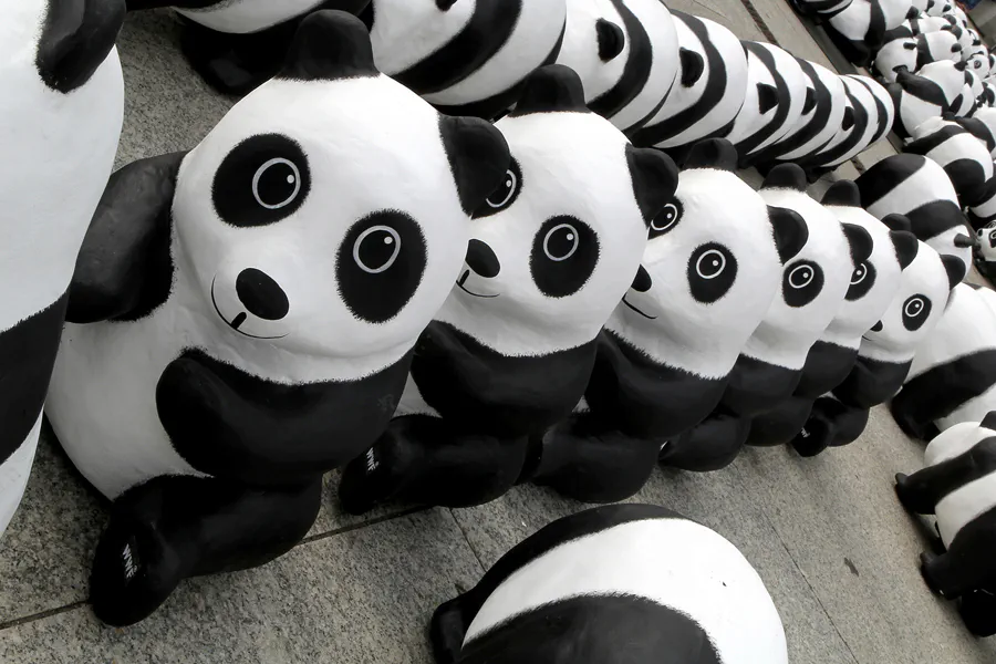 013 | 2013 | Berlin | 1600 Pandas on Tour | © carsten riede fotografie