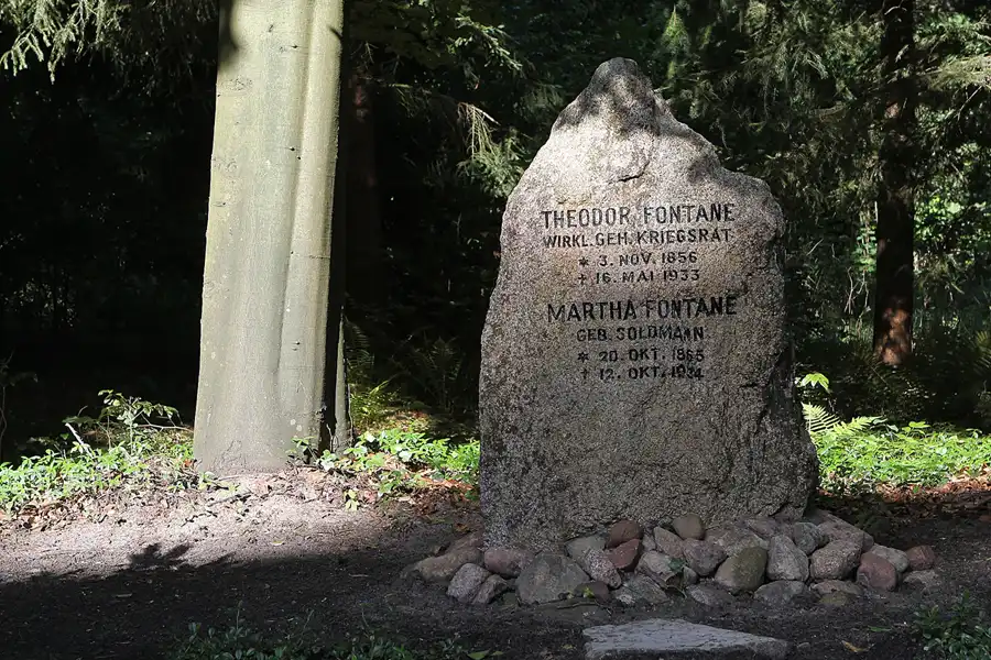 009 | 2013 | Stahnsdorf | Südwestkirchhof | © carsten riede fotografie