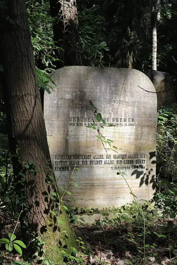 037 | 2013 | Stahnsdorf | Südwestkirchhof | © carsten riede fotografie