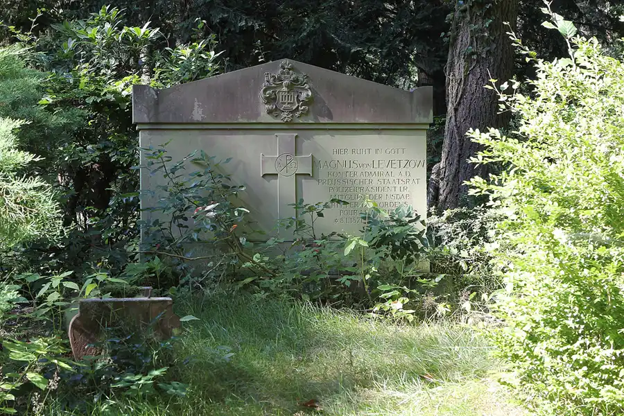 040 | 2013 | Stahnsdorf | Südwestkirchhof | © carsten riede fotografie