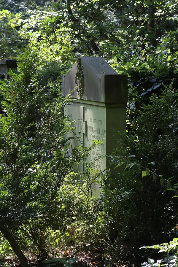 041 | 2013 | Stahnsdorf | Südwestkirchhof | © carsten riede fotografie