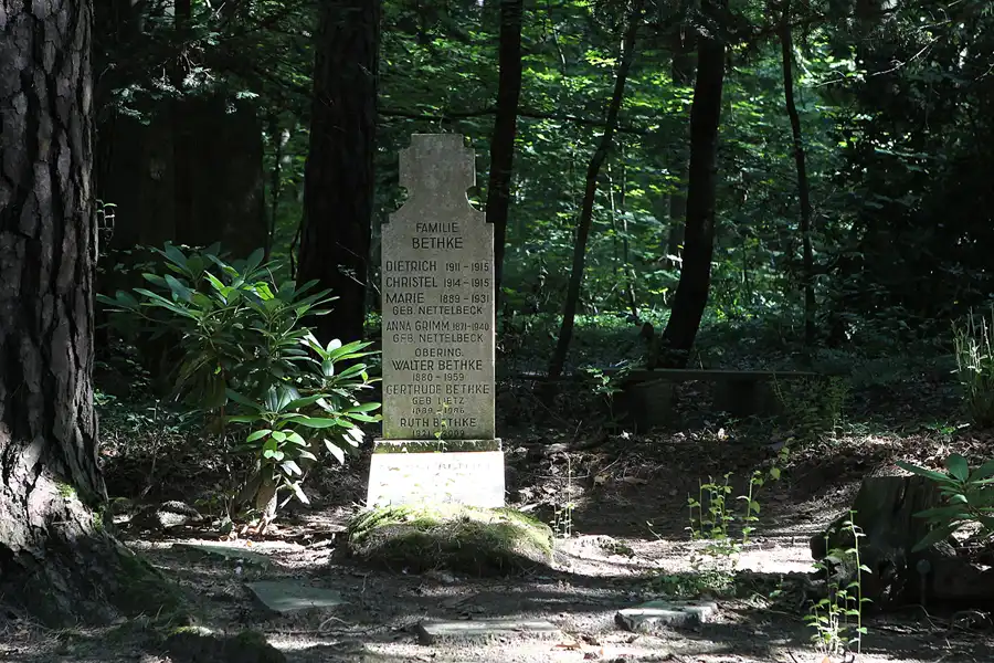 046 | 2013 | Stahnsdorf | Südwestkirchhof | © carsten riede fotografie