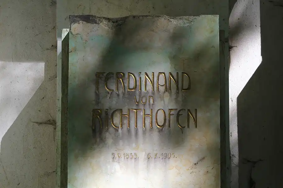 068 | 2013 | Stahnsdorf | Südwestkirchhof | © carsten riede fotografie