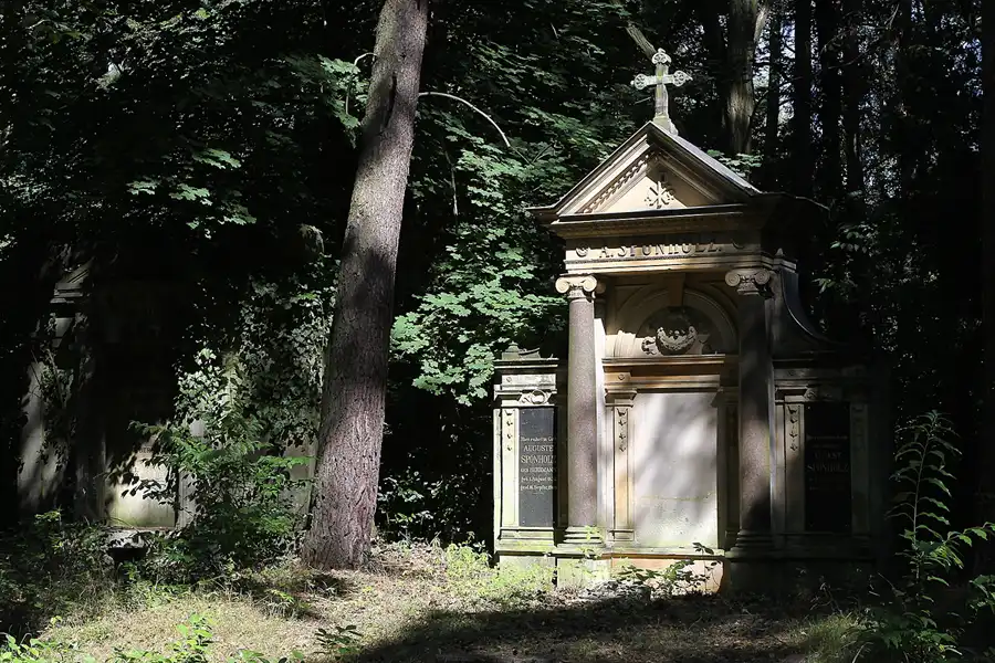 079 | 2013 | Stahnsdorf | Südwestkirchhof | © carsten riede fotografie