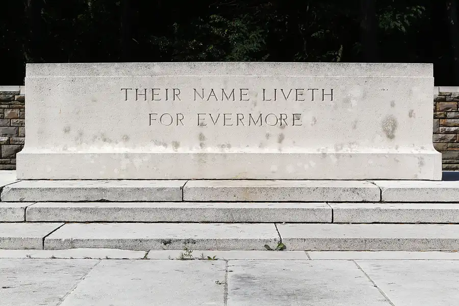 112 | 2013 | Stahnsdorf | Südwestkirchhof – Berlin South Western Cemetery | © carsten riede fotografie