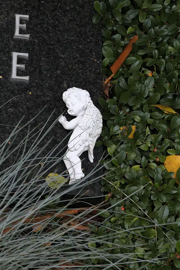 037 | 2013 | Berlin | Waldfriedhof Heerstrasse | © carsten riede fotografie