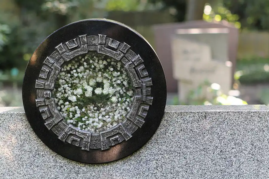 052 | 2013 | Berlin | Waldfriedhof Heerstrasse | © carsten riede fotografie