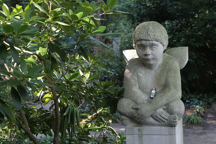 054 | 2013 | Berlin | Waldfriedhof Heerstrasse | © carsten riede fotografie