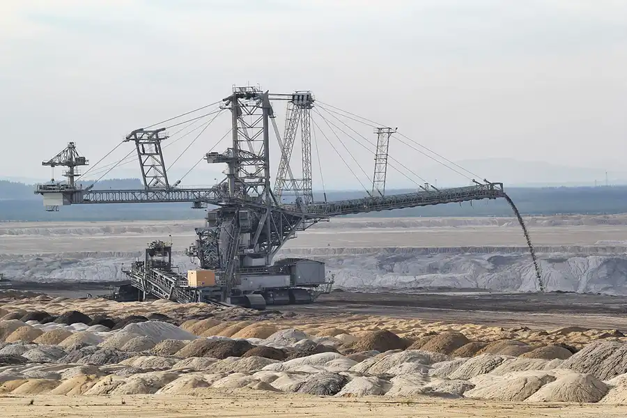 001 | 2013 | Tagebau Nochten | © carsten riede fotografie