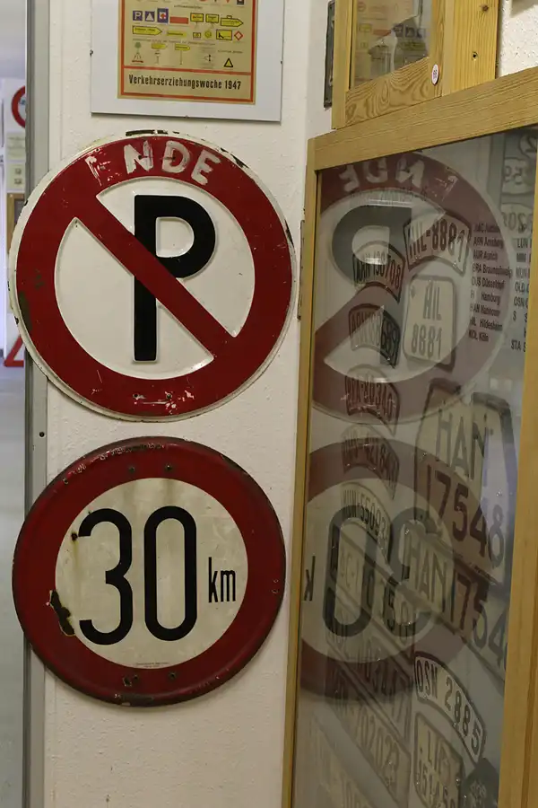 025 | 2013 | Grossolbersdorf | Internationales Museum für Nummernschilder, Verkehrs- und Zulassungsgeschichte | © carsten riede fotografie