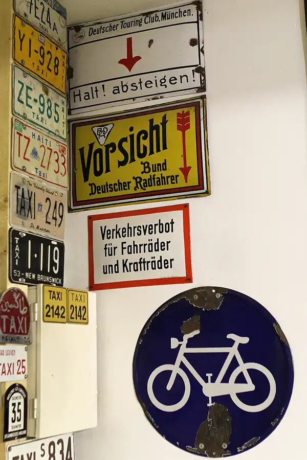 034 | 2013 | Grossolbersdorf | Internationales Museum für Nummernschilder, Verkehrs- und Zulassungsgeschichte | © carsten riede fotografie