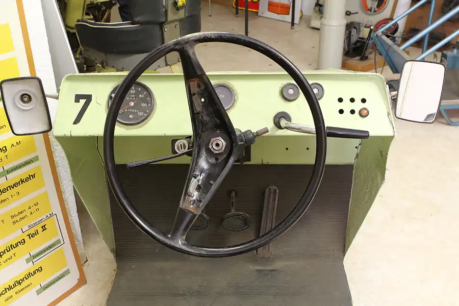 036 | 2013 | Grossolbersdorf | Internationales Museum für Nummernschilder, Verkehrs- und Zulassungsgeschichte | © carsten riede fotografie