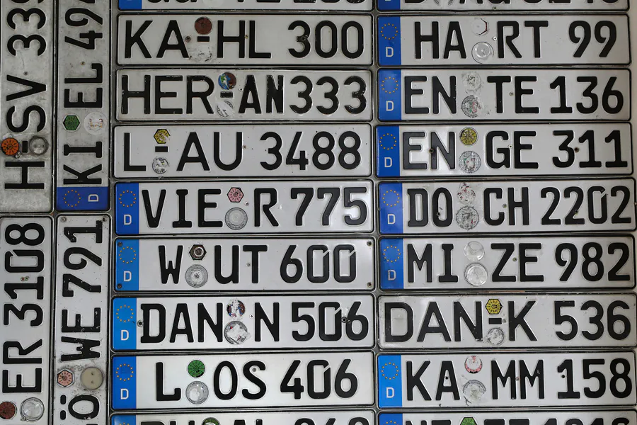 043 | 2013 | Grossolbersdorf | Internationales Museum für Nummernschilder, Verkehrs- und Zulassungsgeschichte | © carsten riede fotografie