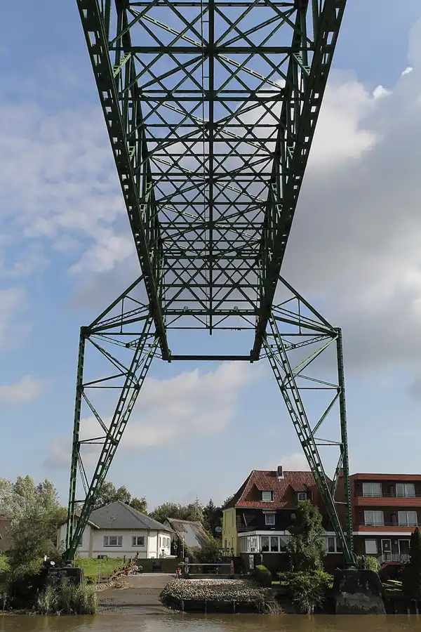 175 | 2014 | Osten-Hemmoor | Schwebefähre | © carsten riede fotografie