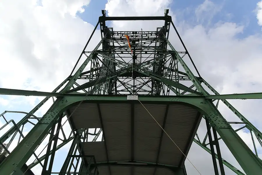 181 | 2014 | Osten-Hemmoor | Schwebefähre | © carsten riede fotografie