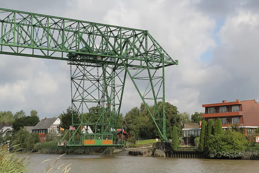 183 | 2014 | Osten-Hemmoor | Schwebefähre | © carsten riede fotografie