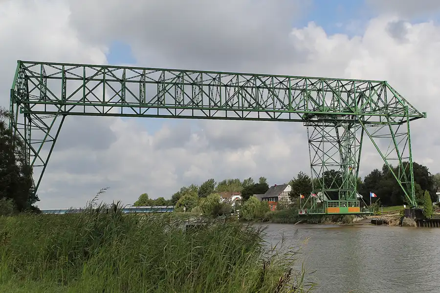 184 | 2014 | Osten-Hemmoor | Schwebefähre | © carsten riede fotografie