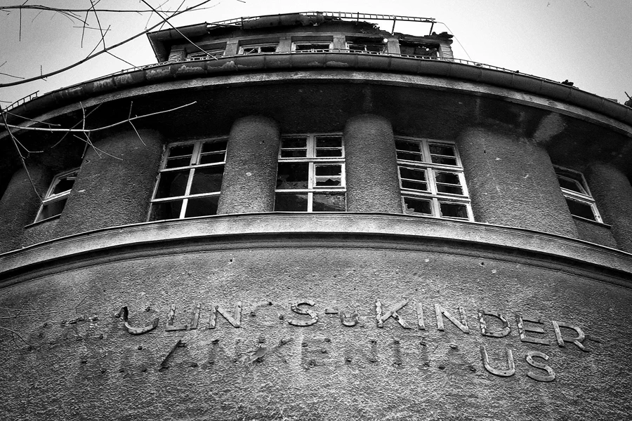 005 | 2014 | Berlin | Hansastrasse – ehemaliges Kinder- und Säuglingskrankenhaus | © carsten riede fotografie