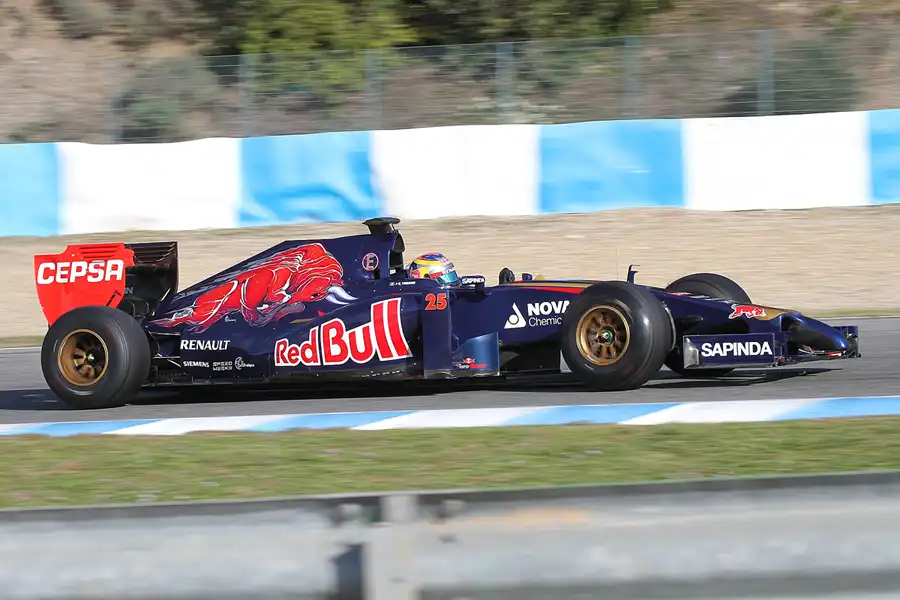 143 | 2014 | Jerez De La Frontera | Toro Rosso-Renault STR9 | Jean-Eric Vergne | © carsten riede fotografie