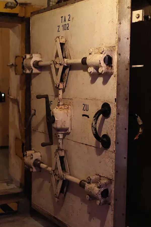 015 | 2014 | Ladeburg | Bunker Ladeburg – Gefechtsstand der 41. Fla-Raketenbrigade ´Hermann Duncker´ | © carsten riede fotografie