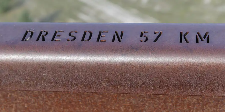 017 | 2014 | Sornoer Kanal | Rostiger Nagel | © carsten riede fotografie