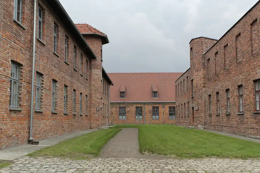 032 | 2014 | Auschwitz | Konzentrationslager Auschwitz I – Stammlager | © carsten riede fotografie
