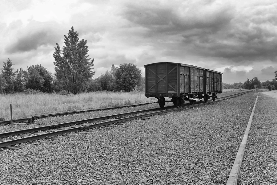 037 | 2014 | Auschwitz | Judenrampe | © carsten riede fotografie