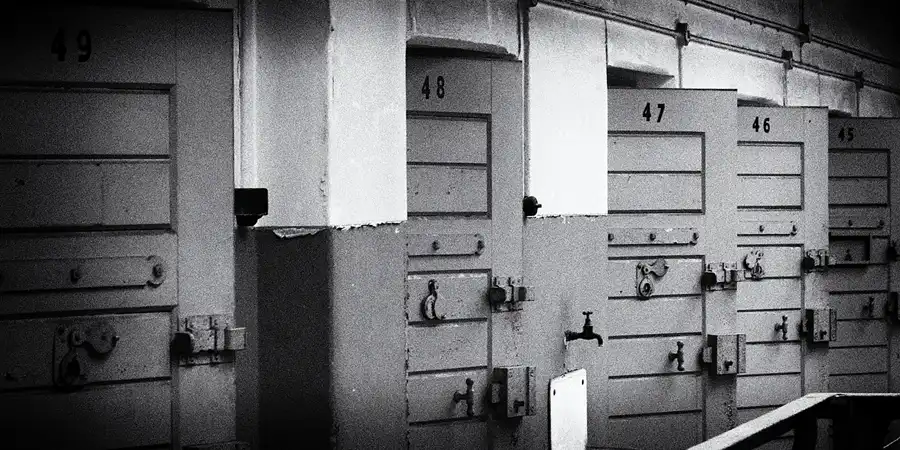 019 | 2014 | Berlin | Das Gefängnis des Amtsgerichtes Köpenick | © carsten riede fotografie