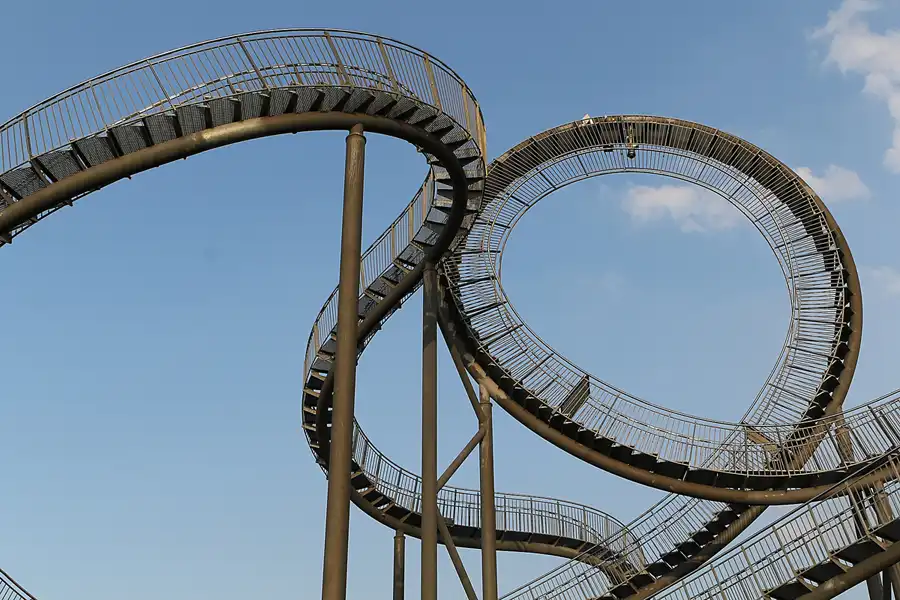207 | 2014 | Duisburg | Tiger and Turtle – Magic Mountain | © carsten riede fotografie