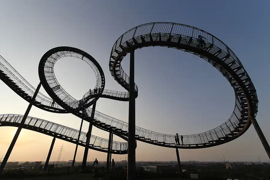 215 | 2014 | Duisburg | Tiger and Turtle – Magic Mountain | © carsten riede fotografie