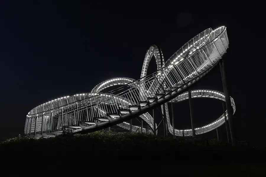 223 | 2014 | Duisburg | Tiger and Turtle – Magic Mountain | © carsten riede fotografie