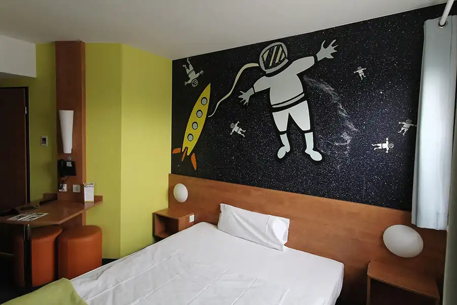 152 | 2014 | Oberhausen | B + B Hotel | © carsten riede fotografie