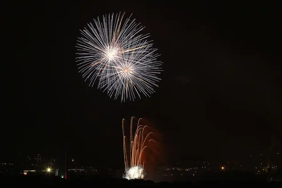 019 | 2014 | Berlin | Pyronale – Team Italien – Blick von der Field Station Teufelsberg | © carsten riede fotografie
