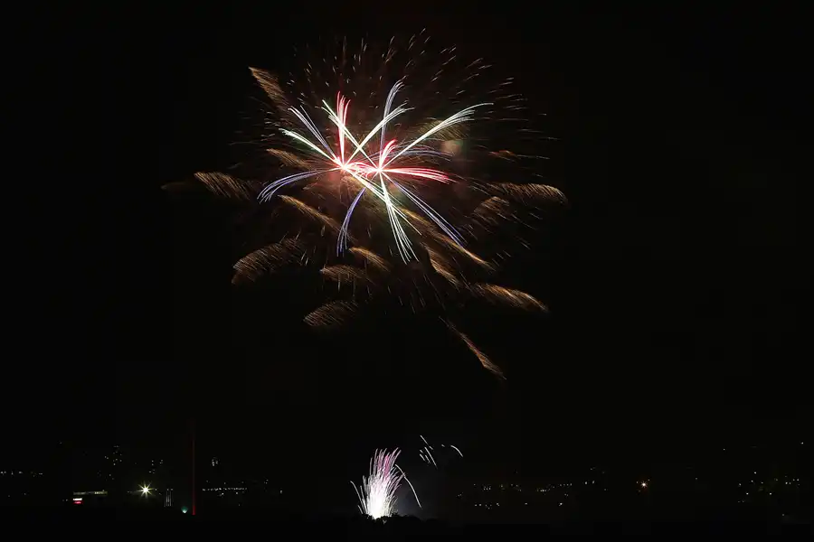 021 | 2014 | Berlin | Pyronale – Team Italien – Blick von der Field Station Teufelsberg | © carsten riede fotografie