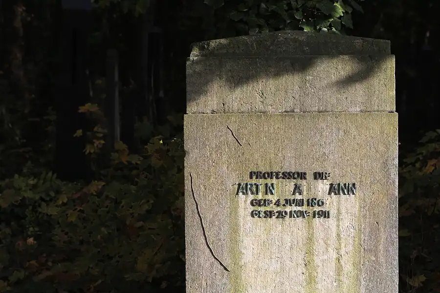 028 | 2014 | Berlin | Jüdischer Friedhof Berlin-Weissensee | © carsten riede fotografie