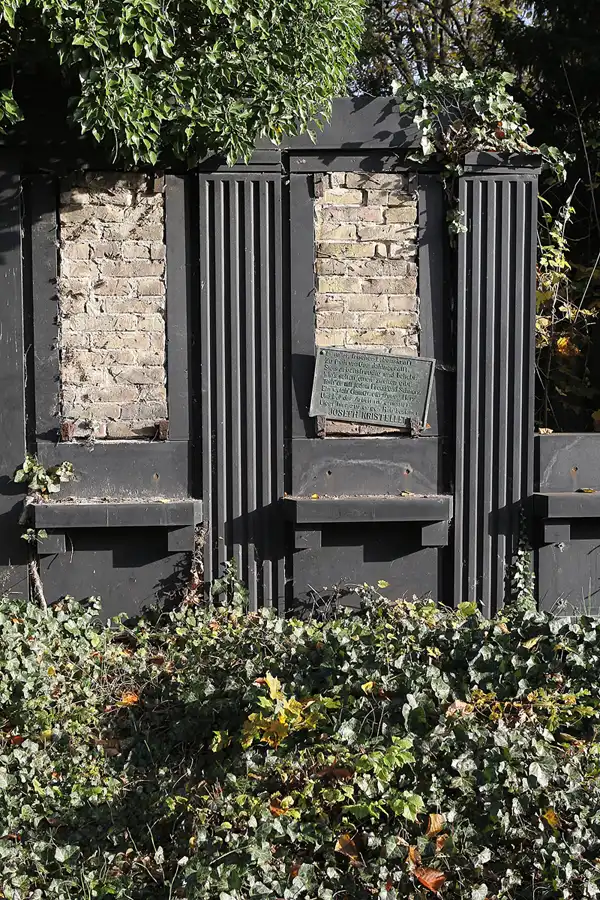 031 | 2014 | Berlin | Jüdischer Friedhof Berlin-Weissensee | © carsten riede fotografie