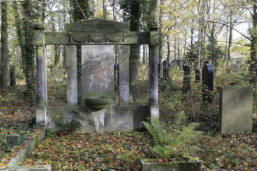 059 | 2014 | Berlin | Jüdischer Friedhof Berlin-Weissensee | © carsten riede fotografie