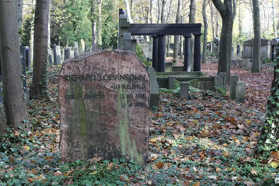 062 | 2014 | Berlin | Jüdischer Friedhof Berlin-Weissensee | © carsten riede fotografie