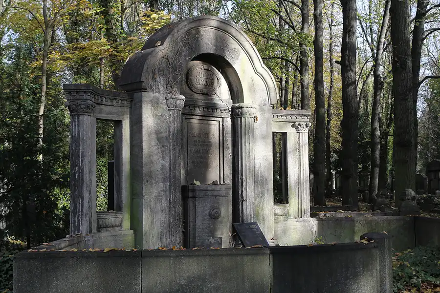 088 | 2014 | Berlin | Jüdischer Friedhof Berlin-Weissensee | © carsten riede fotografie