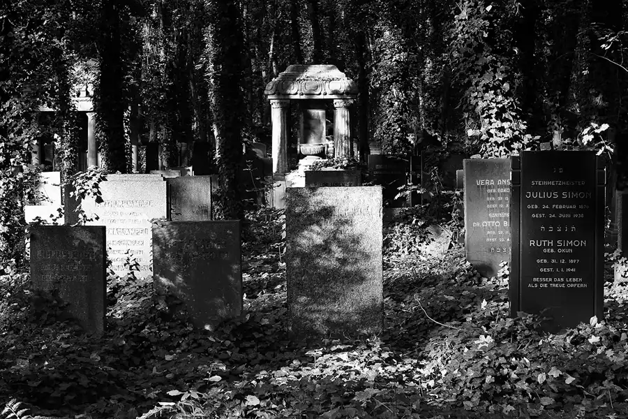 090 | 2014 | Berlin | Jüdischer Friedhof Berlin-Weissensee | © carsten riede fotografie