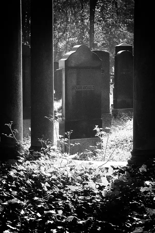 096 | 2014 | Berlin | Jüdischer Friedhof Berlin-Weissensee | © carsten riede fotografie