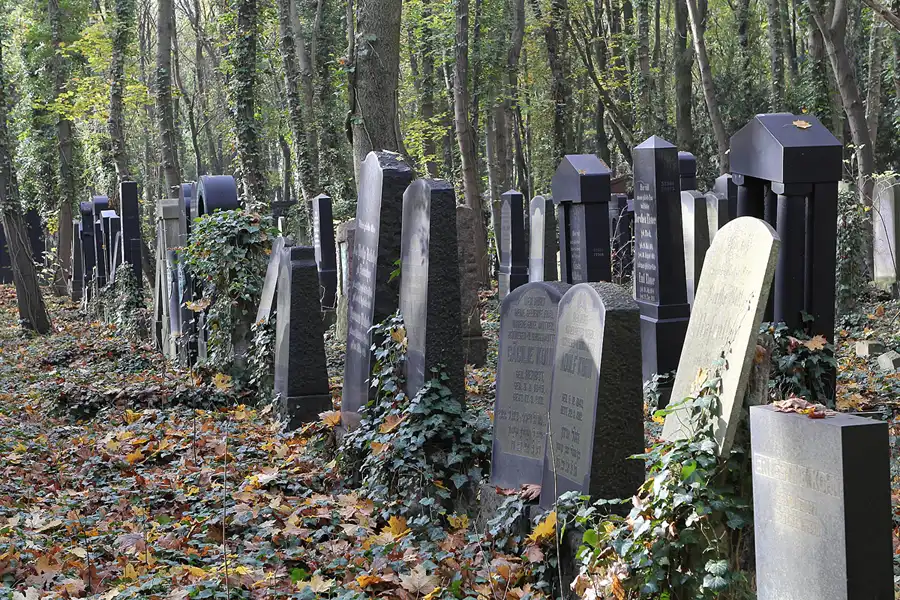 111 | 2014 | Berlin | Jüdischer Friedhof Berlin-Weissensee | © carsten riede fotografie