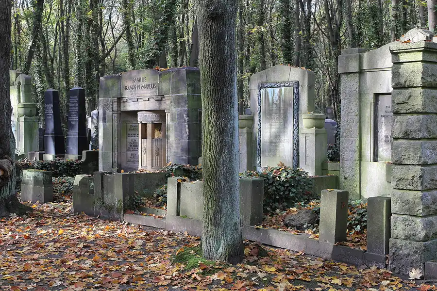 112 | 2014 | Berlin | Jüdischer Friedhof Berlin-Weissensee | © carsten riede fotografie