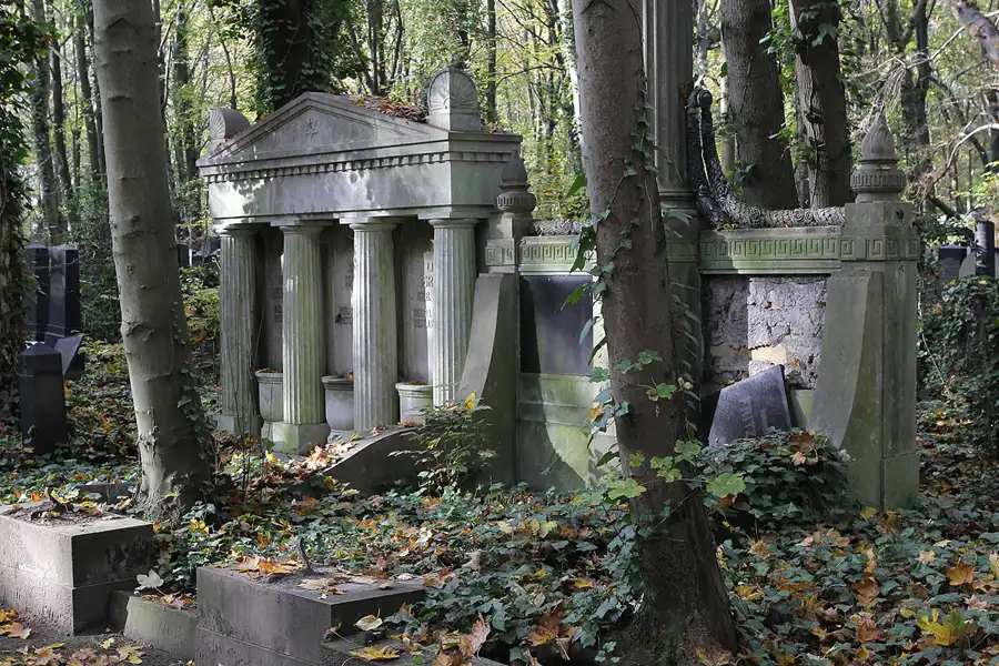 118 | 2014 | Berlin | Jüdischer Friedhof Berlin-Weissensee | © carsten riede fotografie