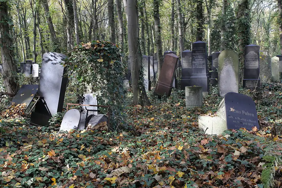 119 | 2014 | Berlin | Jüdischer Friedhof Berlin-Weissensee | © carsten riede fotografie